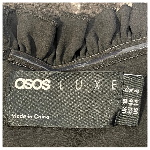 ASOS LUXE Curve off shoulder crochet bardot midi dress with bow back in black - Picture 10 of 10